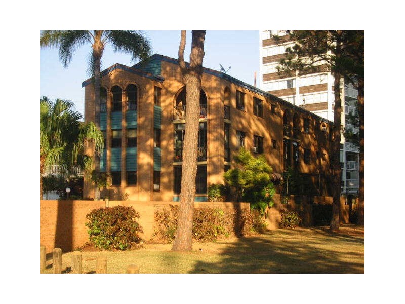 9/50 Peninsular Drive, Surfers Paradise QLD 4217