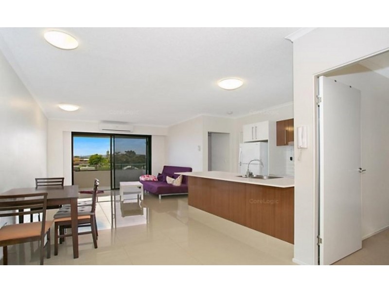 18/171 Scarborough Street, Southport QLD 4215