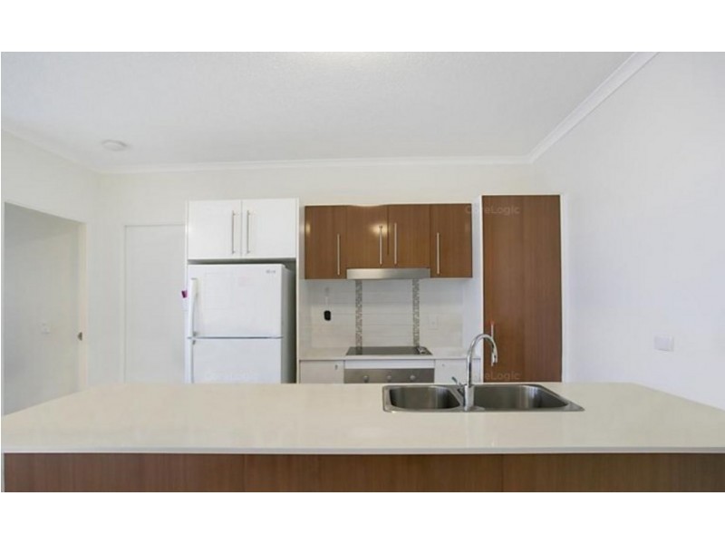 18/171 Scarborough Street, Southport QLD 4215