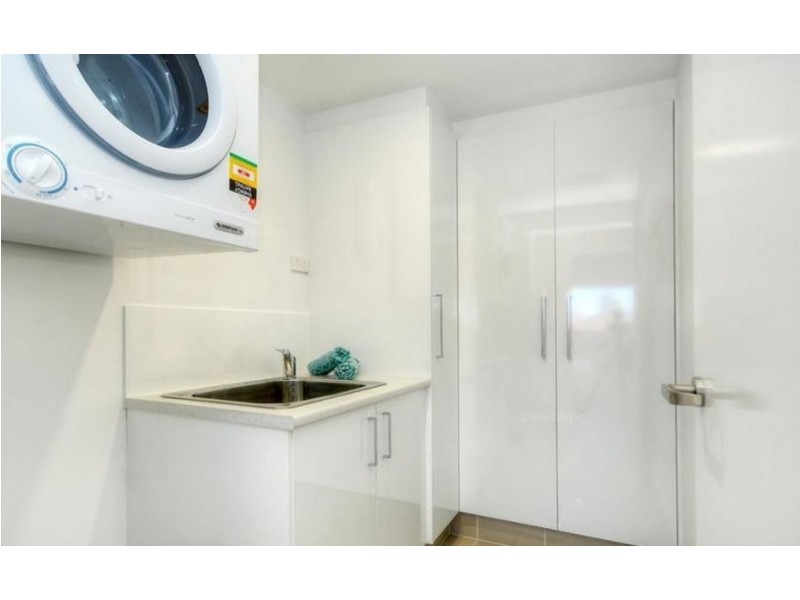 602/26 Spendelove, Southport QLD 4215