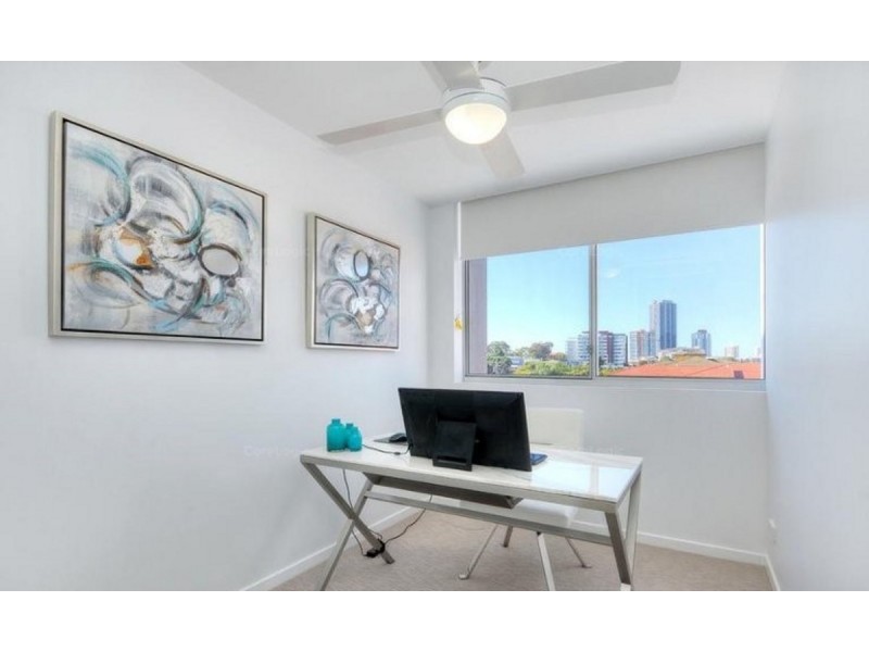 602/26 Spendelove, Southport QLD 4215