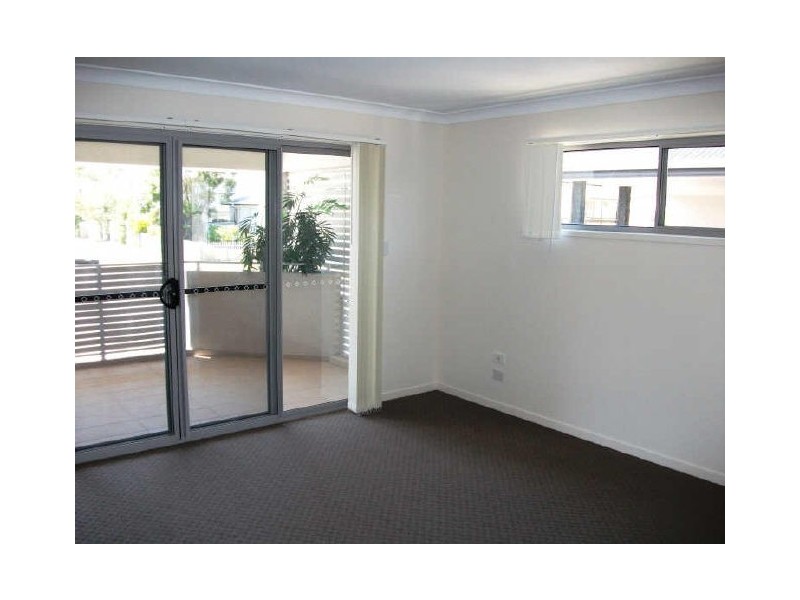1/9 Ward Street (TS), Southport QLD 4215