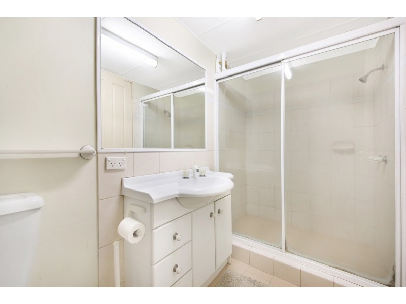 27/204 Ferny Avenue, Surfers Paradise QLD 4217