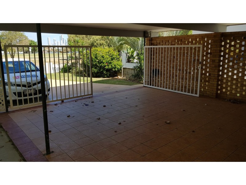 40 Brighton Parade, Southport QLD 4215