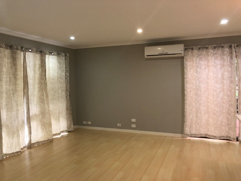 9 Glass Street, Ashmore QLD 4214