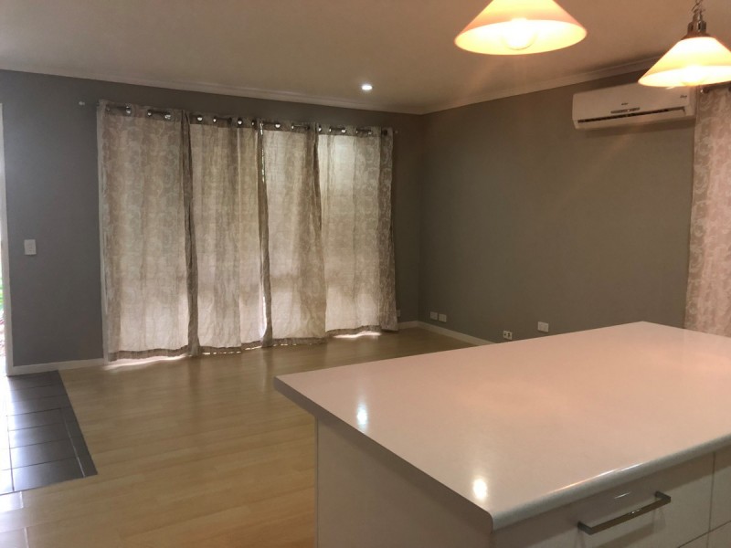 9 Glass Street, Ashmore QLD 4214