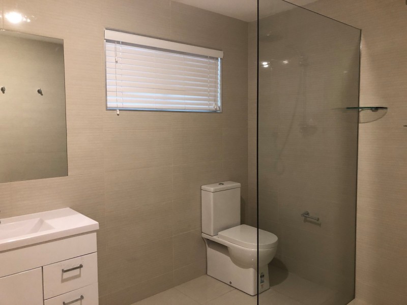 9 Glass Street, Ashmore QLD 4214