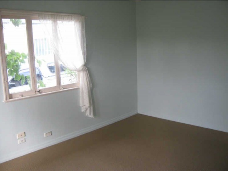 74 Stevens Street, Southport QLD 4215