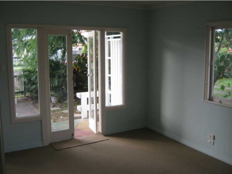 74 Stevens Street, Southport QLD 4215