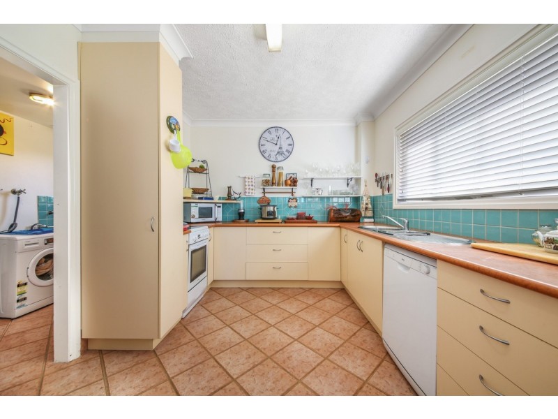 6/264 Marine Parade, Labrador QLD 4215