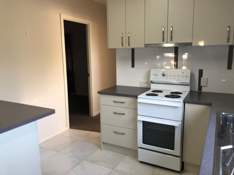 2/93 Pohlman Street, Southport QLD 4215