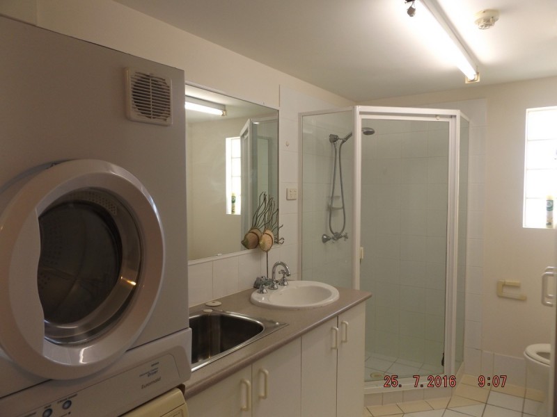 54/30 Marine Parade, Southport QLD 4215