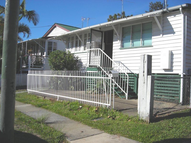 14 Walton, Southport QLD 4215