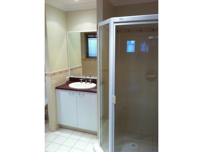 6/50 Pohlman Street, Southport QLD 4215