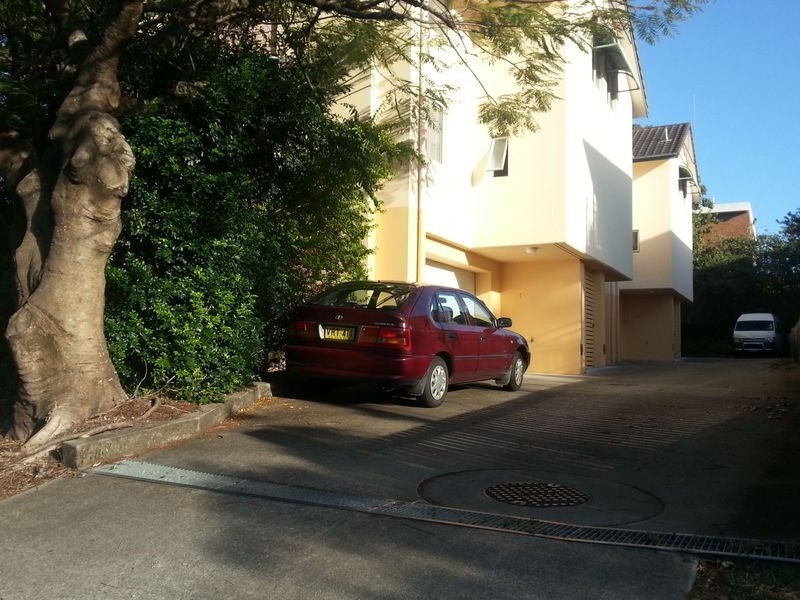 4/14 Lawson Street, Southport QLD 4215