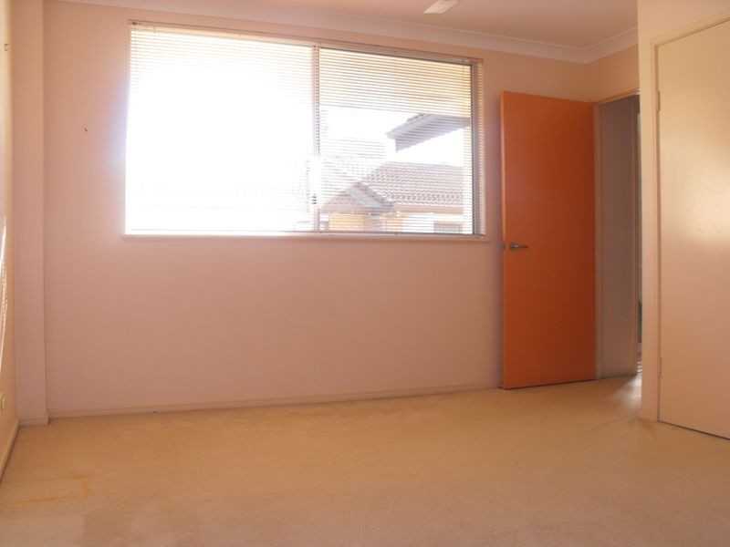 4/14 Lawson Street, Southport QLD 4215