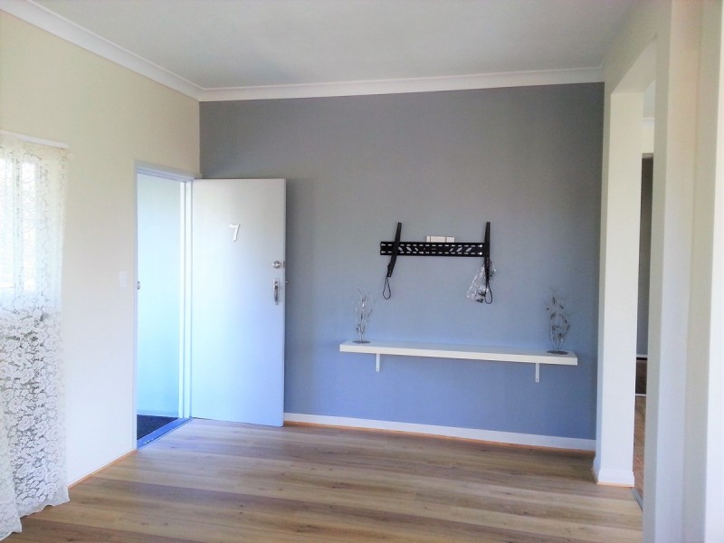 7 Woomera Crescent, Southport QLD 4215