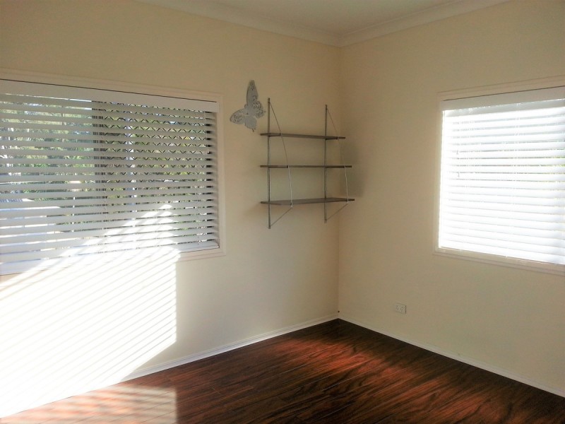 7 Woomera Crescent, Southport QLD 4215