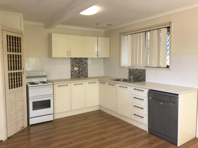 6 Melrose Place, Southport QLD 4215