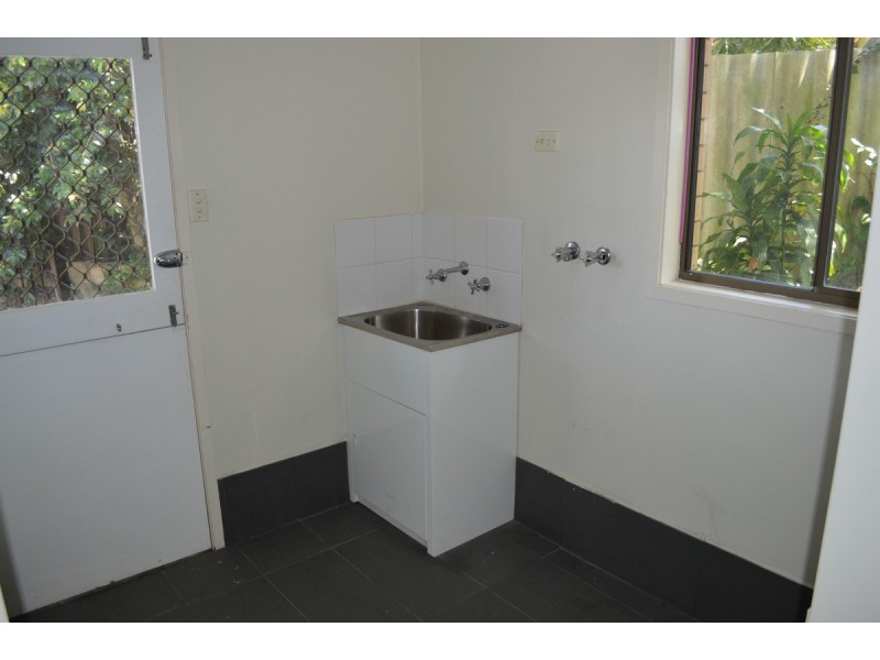 6 Melrose Place, Southport QLD 4215