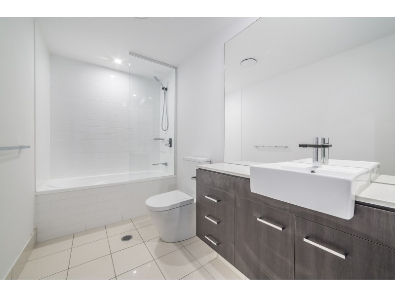 4403/25-31 East Quays Drive, Biggera Waters QLD 4216