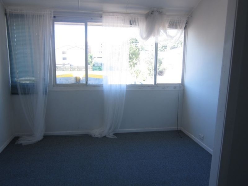 1/166 Scarborough Street, Southport QLD 4215