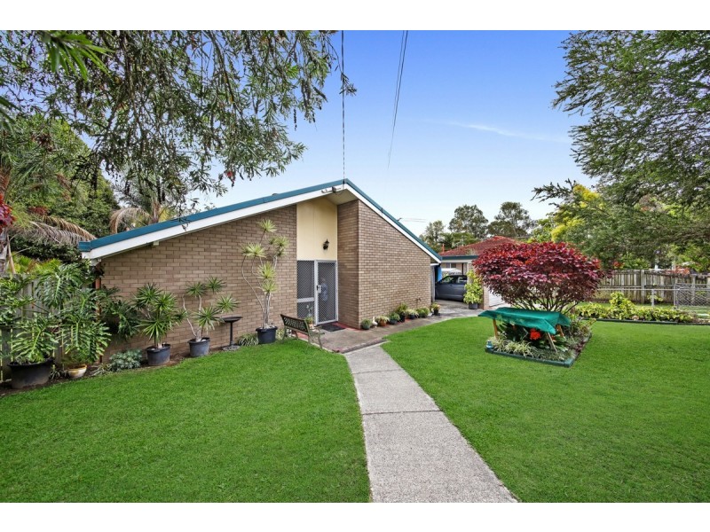 34 Dampier Avenue, Eagleby QLD 4207