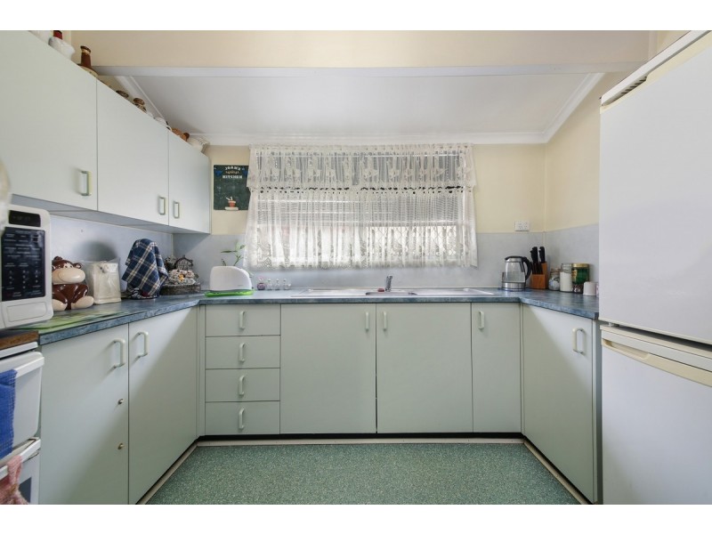 34 Dampier Avenue, Eagleby QLD 4207