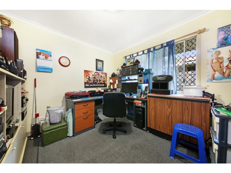 34 Dampier Avenue, Eagleby QLD 4207