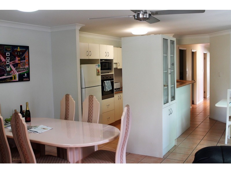 2/21 Ewan Street, Southport QLD 4215