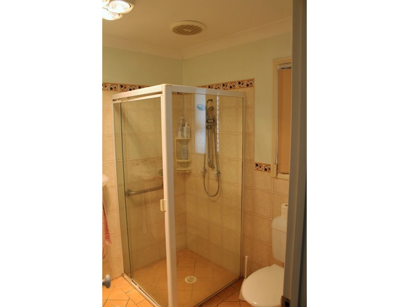 2/21 Ewan Street, Southport QLD 4215