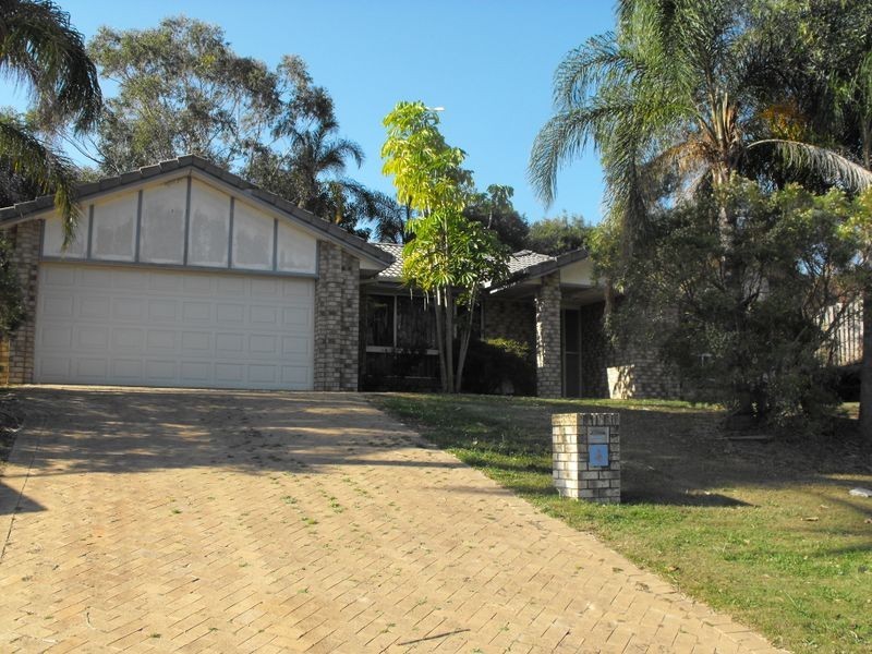 4 Yarraglen Place, Parkwood QLD 4214