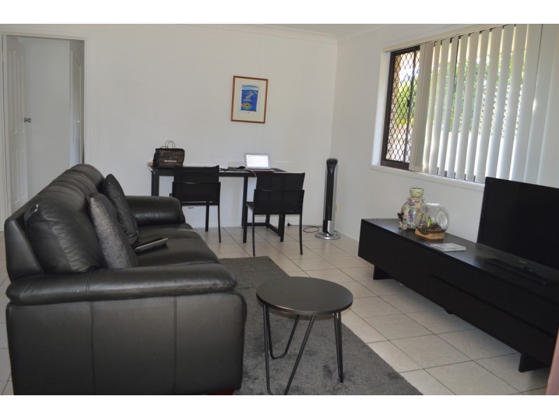 41 Fisher Avenue, Southport QLD 4215