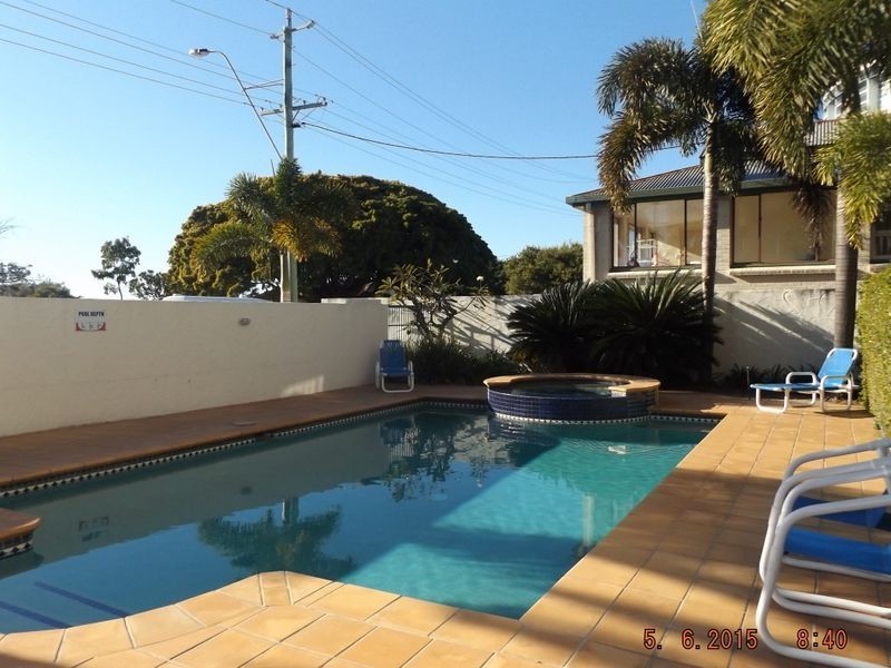 9/3-5 Norman Street, Southport QLD 4215