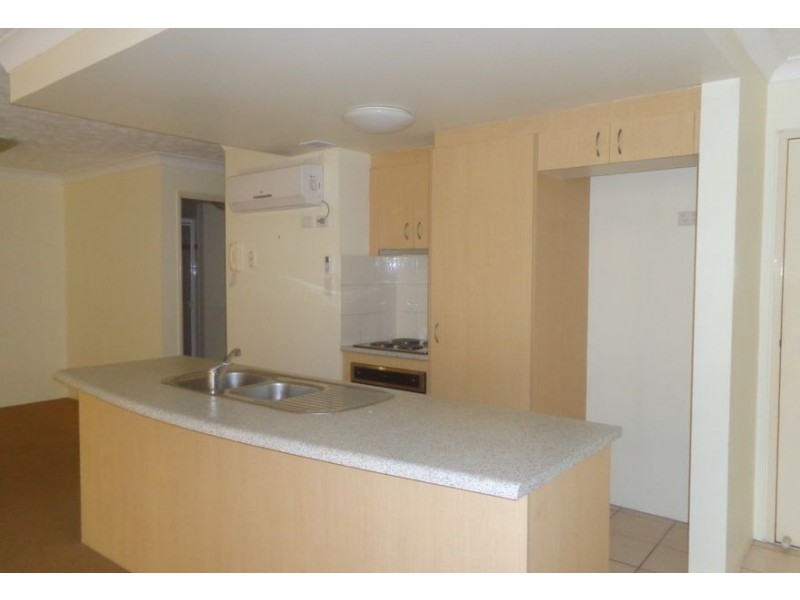 9/3-5 Norman Street, Southport QLD 4215