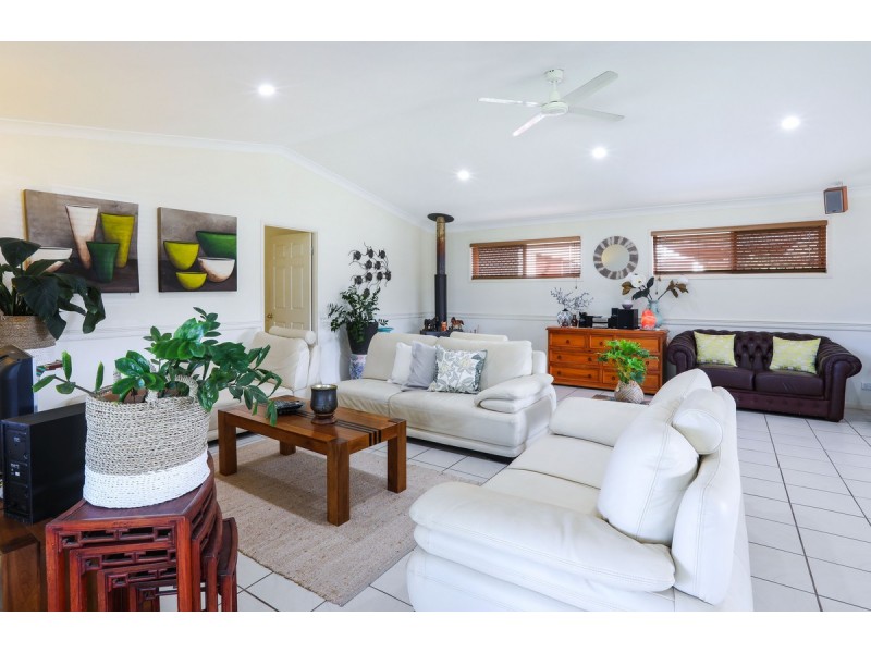 21 Maidstone Place, Parkwood QLD 4214