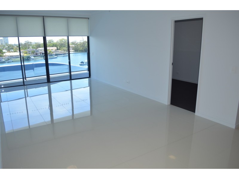 2302/5 Harbourside Court, Biggera Waters QLD 4216