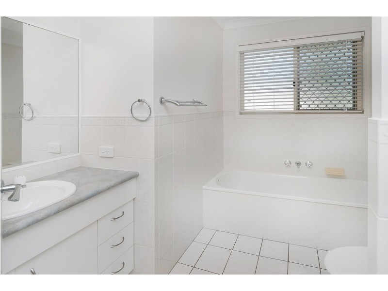 4/37 Ward Street, Southport QLD 4215