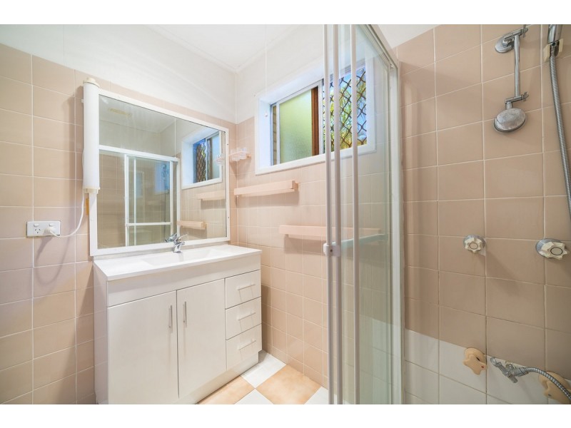 18 Wells Street, Southport QLD 4215