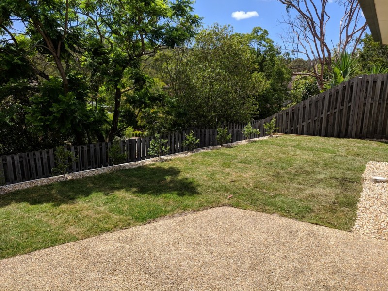 9 County Close, Parkwood QLD 4214