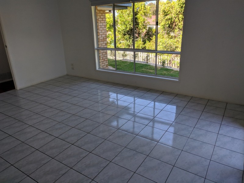 9 County Close, Parkwood QLD 4214