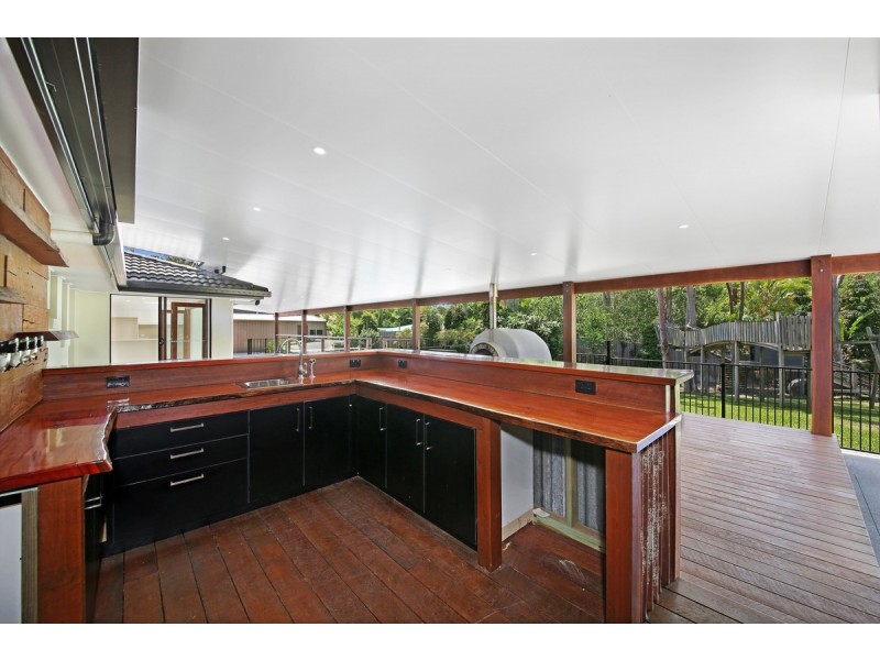 5 Carnation Way, Gaven QLD 4211