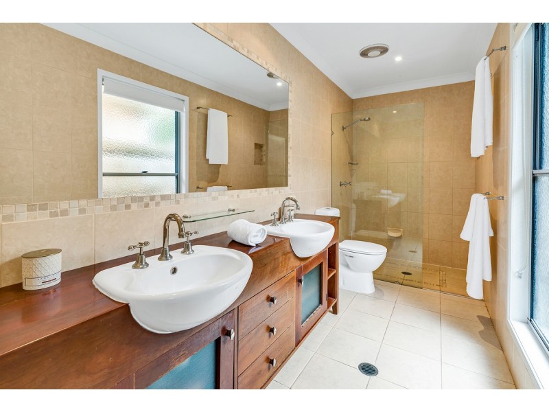 16 Skiff Street, Southport QLD 4215