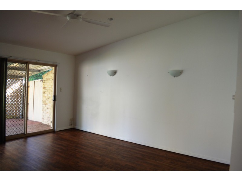 1/126 Falconer Street, Southport QLD 4215