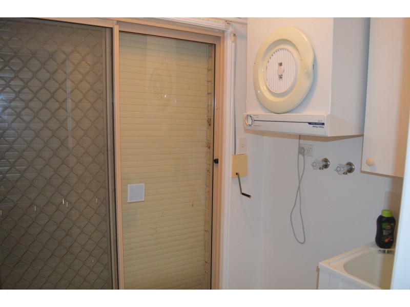 1/126 Falconer Street, Southport QLD 4215