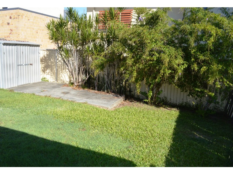 1/126 Falconer Street, Southport QLD 4215