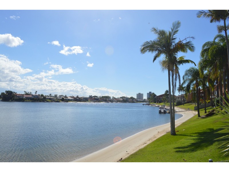 10/45 Duet Drive, Mermaid Waters QLD 4218