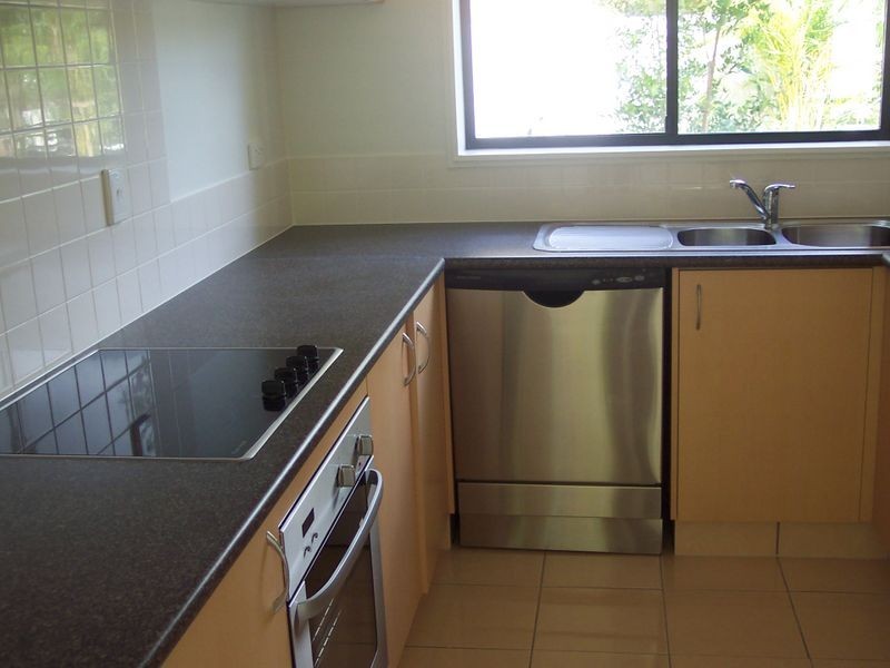 2/138 High, Southport QLD 4215