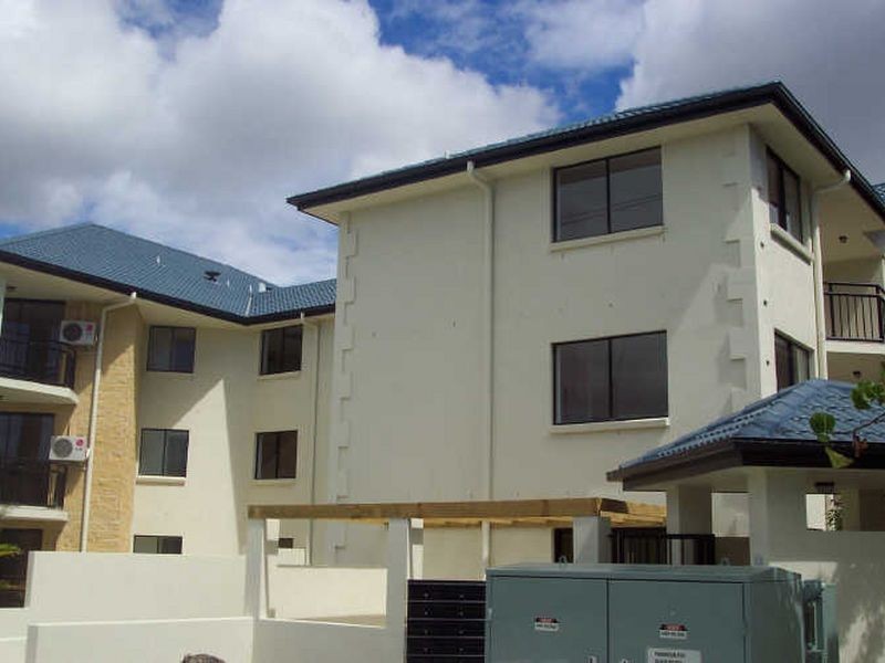 2/138 High, Southport QLD 4215