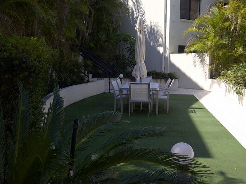 2/138 High, Southport QLD 4215